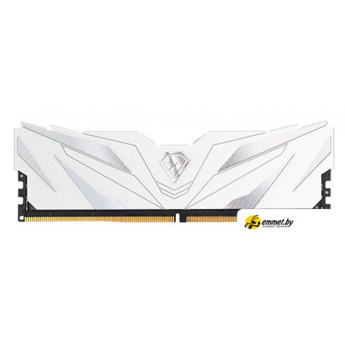 Оперативная память Netac Shadow II White 16ГБ DDR5 4800 МГц NTSWD5P48SP-16W