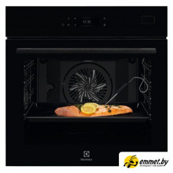 Электрический духовой шкаф Electrolux SteamBoost 800 COB8S39WZ